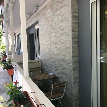 West Ponente Hotel Франкавила ал Маре Екстериор снимка