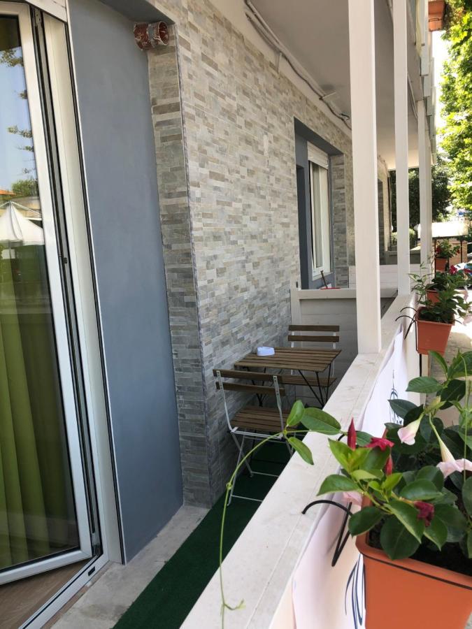 West Ponente Hotel Франкавила ал Маре Екстериор снимка