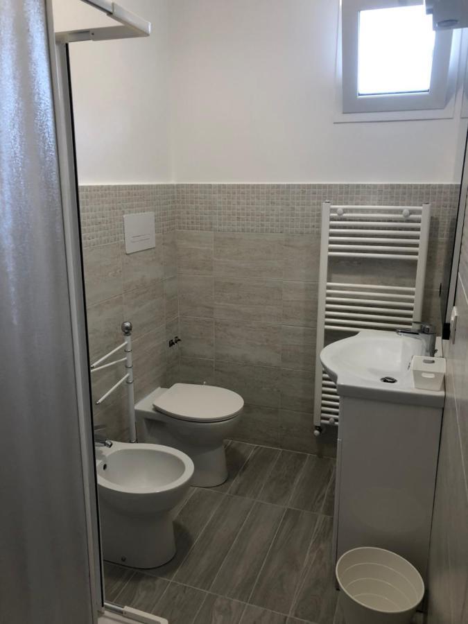 West Ponente Hotel Франкавила ал Маре Екстериор снимка